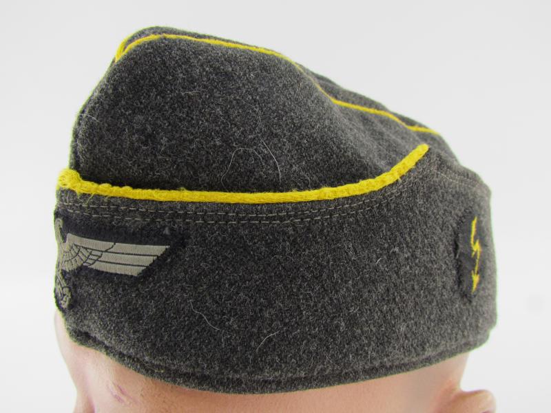 Wehrmacht Female ( Helferin ) Signal Auxiliaries Overseas Cap