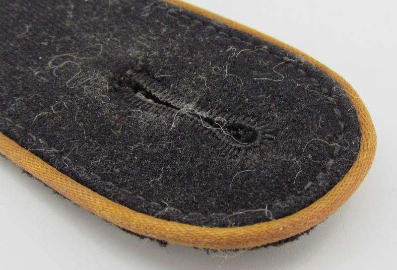 Waffen-SS EM/NCO Aufklärung/Kradschützen Shoulder Board