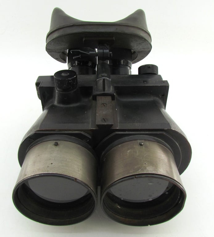German Anti-Aircraft Flak binoculars D.F. 10x80  (Doppellfernrohr)