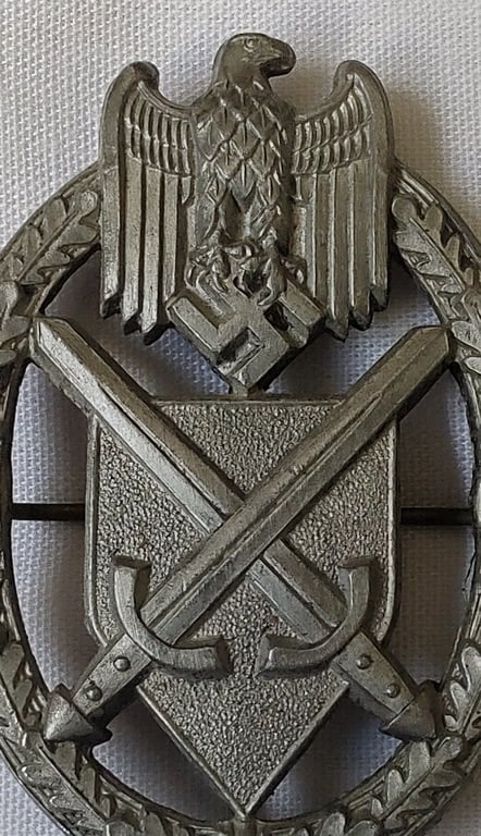 German WWII Heer Schützenschnur shield - 2nd pattern