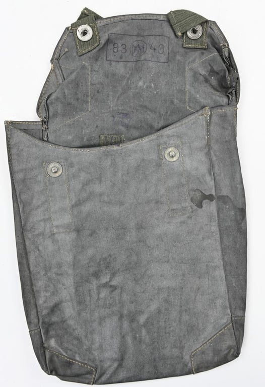 German WH M31 Gascape Pouch
