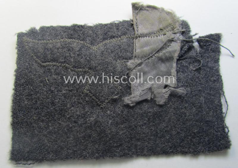 'Cut-out of a tunic' - WH (Luftwaffe) EM- (ie. NCO-) type breasteagle (ie. 'Brustadler für Mannschaften und Unteroffiziere der Luftwaffe')