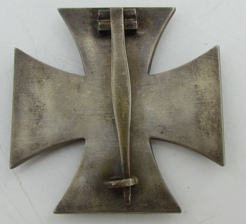 Iron cross 1st class ( EK1 ) Brass Core in Case