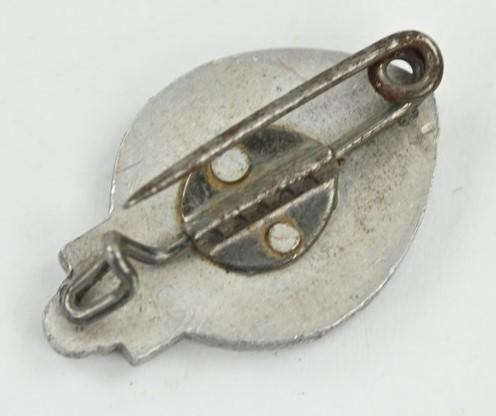 German Hitler Youth Member badge 1935