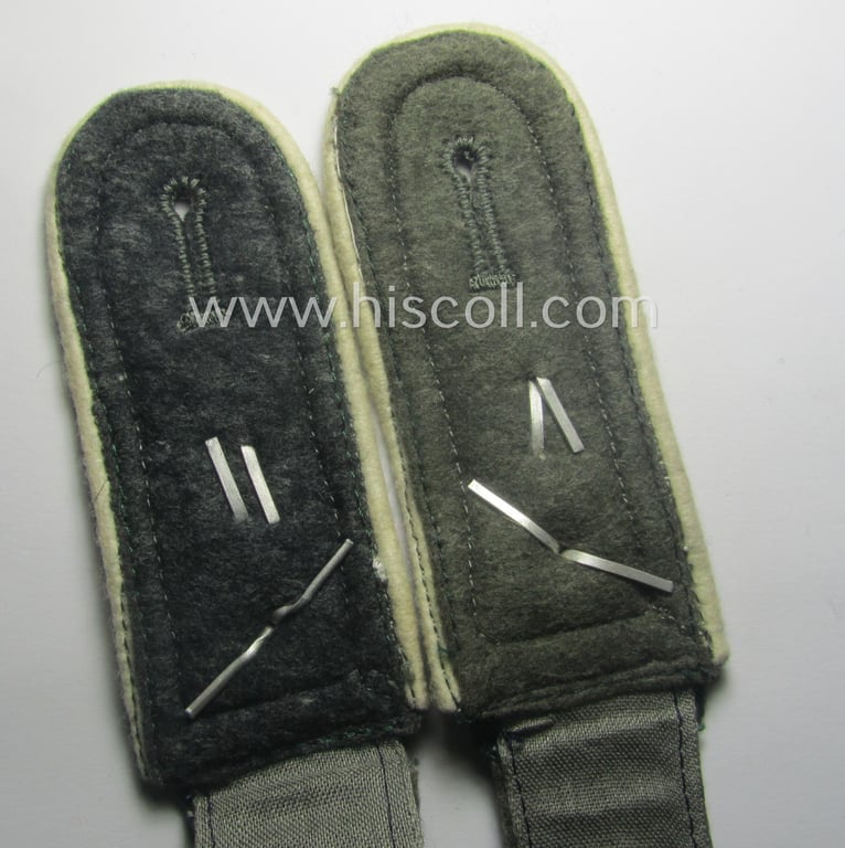 Attractive - and fully matching! - pair of WH (Heeres), early-war period- (ie. 'M40'-pattern and/or 'privately-purchased') neatly 'cyphered', NCO-type shoulderstraps as was intended for a: 'Feldwebel eines Infanterie-Lehr-Abtgs.'