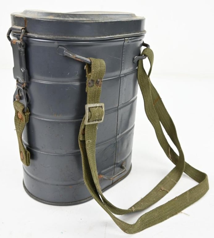 German Luftschutz VM37 Gasmask Tornister