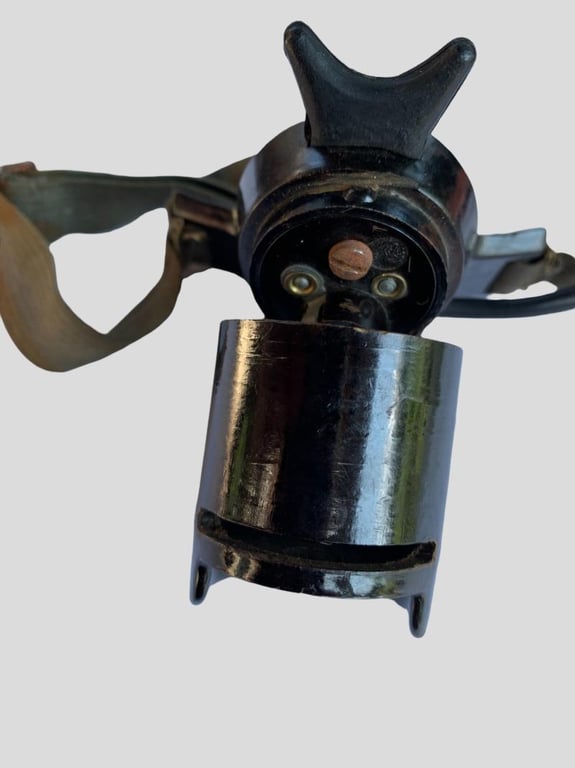 WH (HEER) Bakelite Head Torch