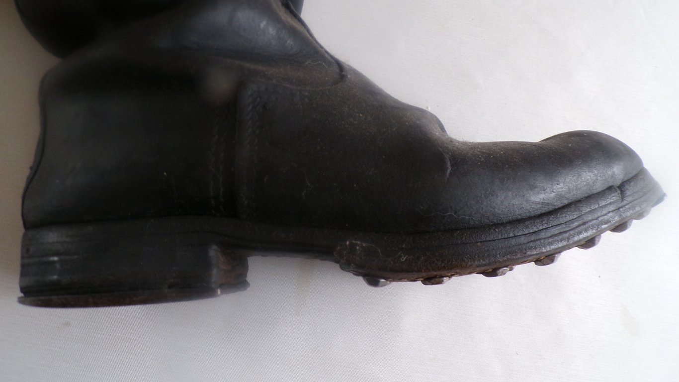 Early Marching Boots (Knobelbecher)
