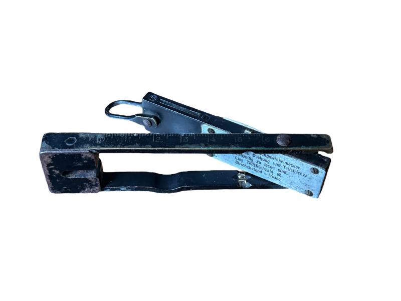 Deckungswinkelmesser