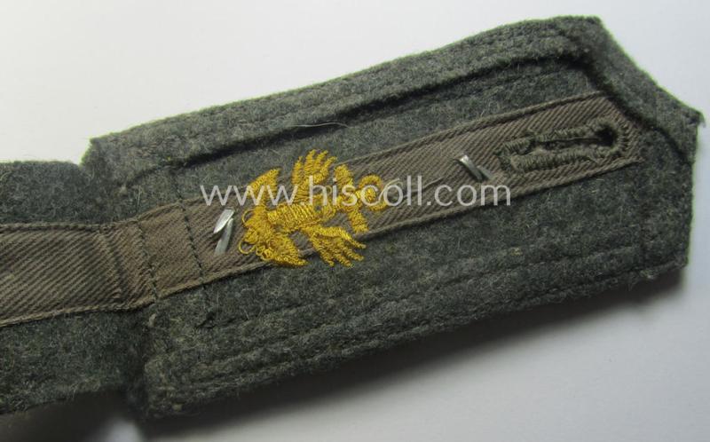 Single, 'cyphered'- (and I deem mid- ie. later-war-period- ie. 'simplified') WH (Kriegsmarine) NCO-type shoulderstrap as was intended for usage by an: 'Oberfeldwebel eines Küsten-Artillerie-Rgts.'