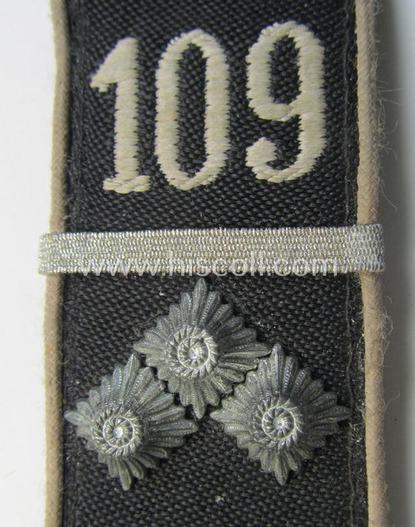 Single - and scarcely found! - white-piped, so-called: 'Reiter-HJ' (ie. 'HJ-Streifendienst') shoulderstrap as was intended for usage by a: 'HJ-Obergefolgschaftsführer' who was attached to the: 'Bann 109' = 'Bann Fritz Kröber o. Karlsruhe')