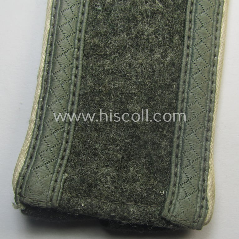 Neat - regrettably single but nevertheless scarcely encountered! - WH (Heeres) later-war period- (ie. 'simplified'- ie. 'M44- o. M45'-pattern-) NCO-type shoulderstrap as intended for - and clearly worn by! - an: 'Uffz. der Infanterie-Trpn.'