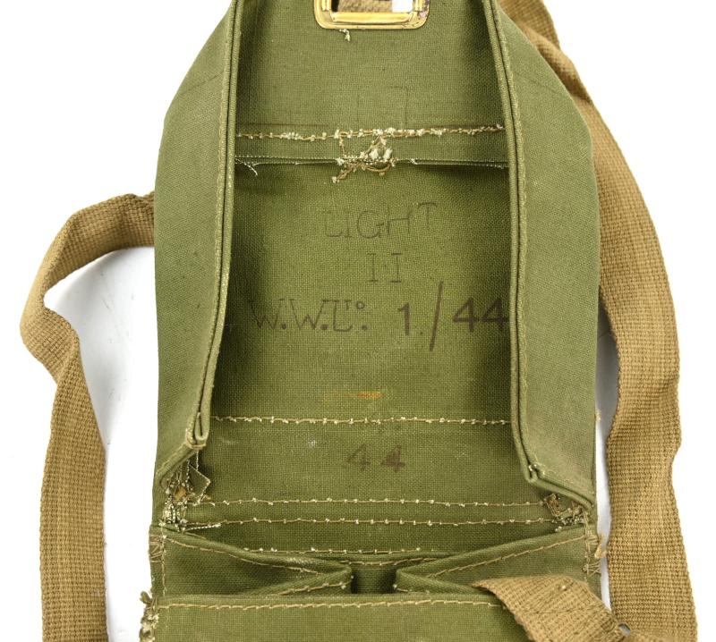 British WW2 Leight Weight Gasmask Pouch
