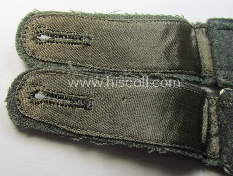Pair of WH (Heeres), early- (ie. mid-) war-period- (ie. 'M40- o. M43'-) pattern NCO-type shoulderstraps as piped in the white-coloured branchcolour as was intended for an: 'Uffz. eines Infanterie-Rgts.'