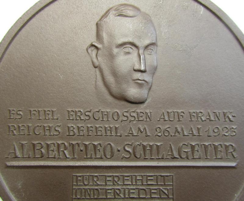 Attractive - and most certainly rarely encountered! - brownish-red-toned- and/or: 'Meissen'-porcelain-based, so-called: 'Erinnerungs- o. nichttragbare Medaille' as issued to commemorate the death of the N.S.D.A.P. 'martyr': Albert Leo Schlagete...