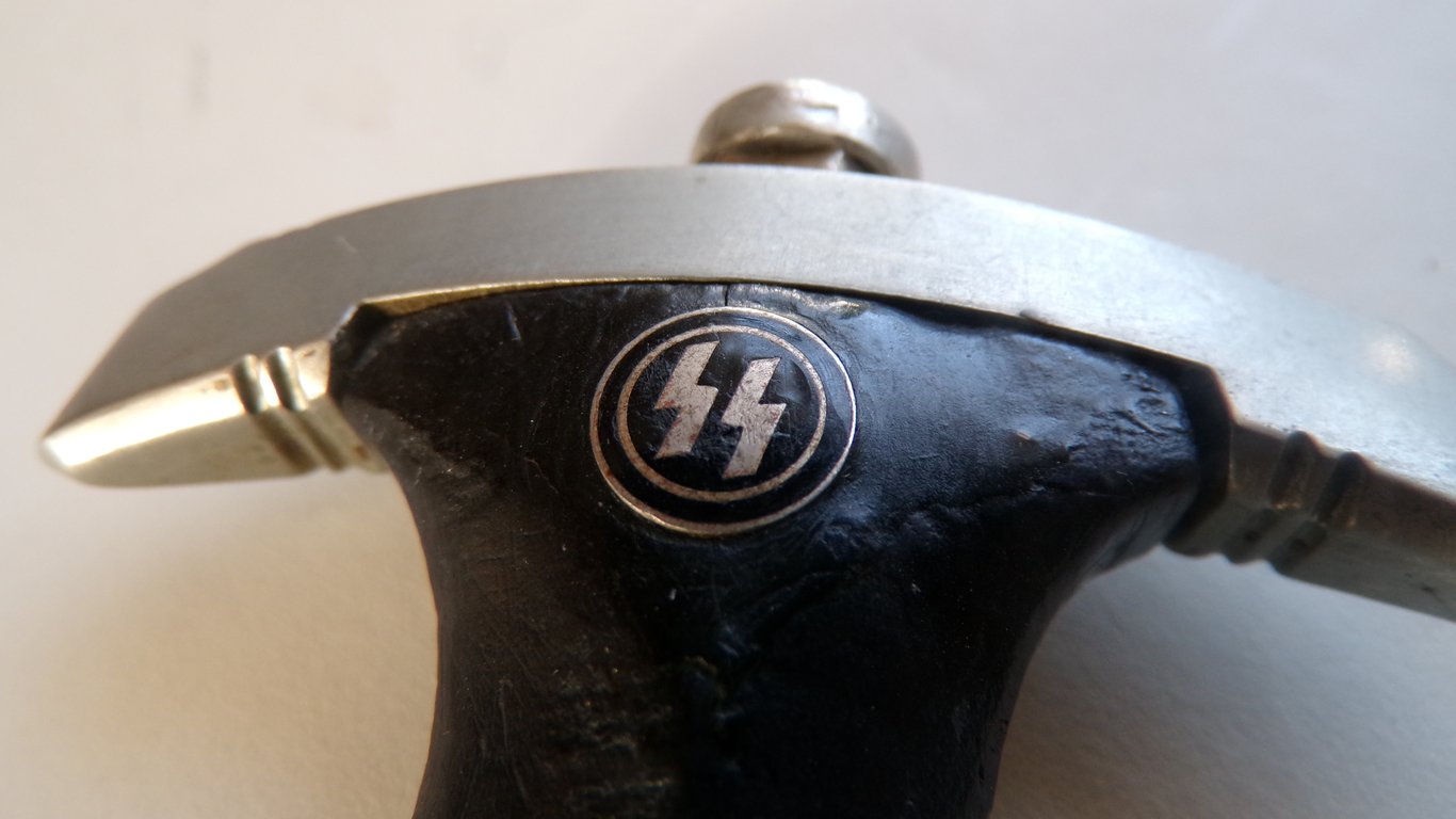 Early M33 SS Dagger by Herder