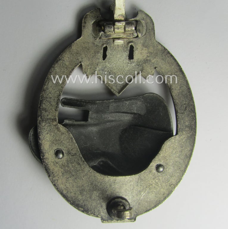Stunning, 'Panzerkampfabzeichen der II. Stufe o. Panzerkampfabzeichen in Silber mit Einsatzzahl 25' being an typical non-maker-marked- and/or zinc- (ie. 'Feinzink'-) based specimen by the desirable maker: 'Joseph Feix u. Söhne'