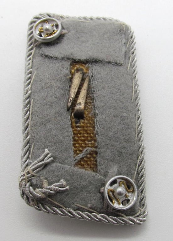 Deutsches Roten Kreuz (DRK) Collar Tab Set