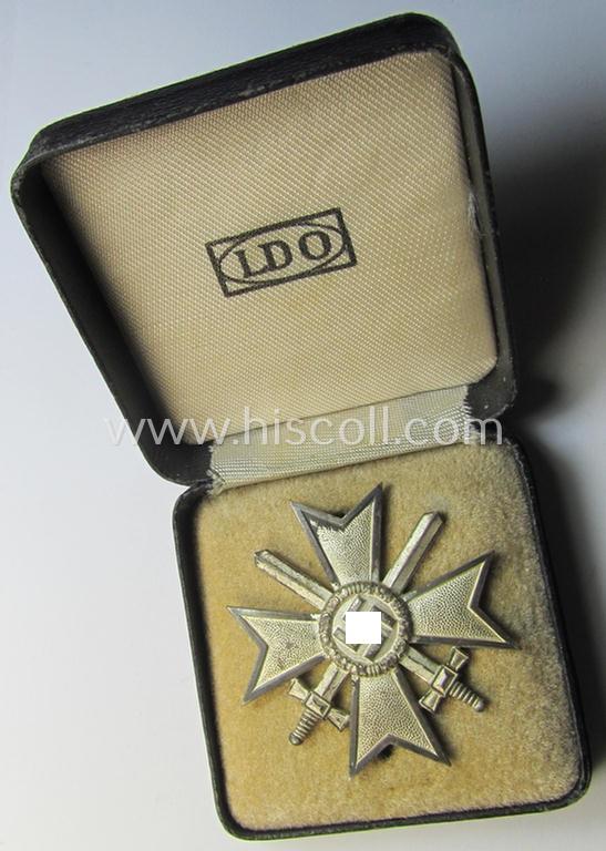 Superb, 'KvK 1. Kl. mit Schw.' (being a maker- ie. '43'- ie. by: 'Julius Bauer & Söhne'-) marked specimen that comes stored in its (scarcely seen!) 'simplified LDO'-etui as found