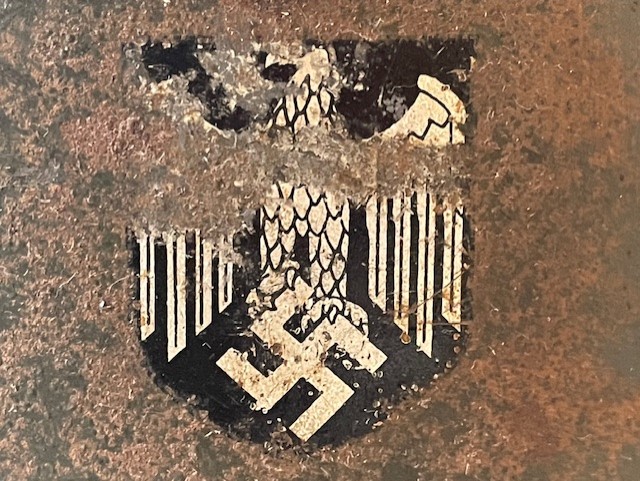 WWII GERMAN M35 WEHRMACHT HELMET NAMED.