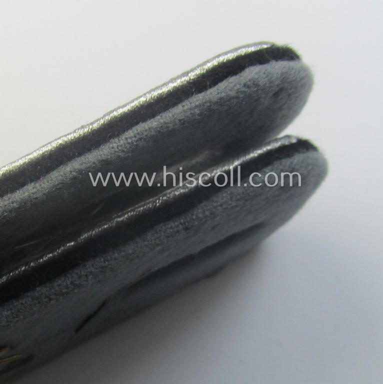 Pair of WH (Heeres) neatly 'cyphered', officers'-type shoulderboards as (dual)piped in the black-coloured branchcolour: 'Hauptmann der Res. des Pionier-Batallions 16'