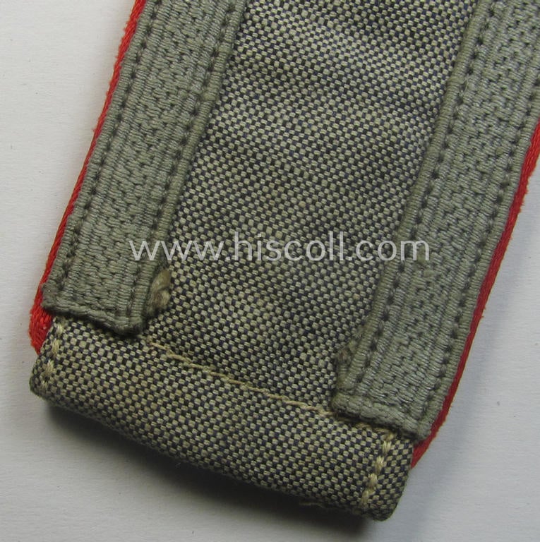 Single, WH (LW) 'blaumelliertes' shoulderstrap: 'Unterwachtmeister Flak-Art.Trpn.'