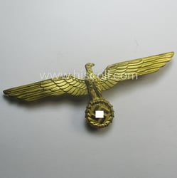 WH (Kriegsmarine) bright-golden-toned breast-eagle as intended for usage...