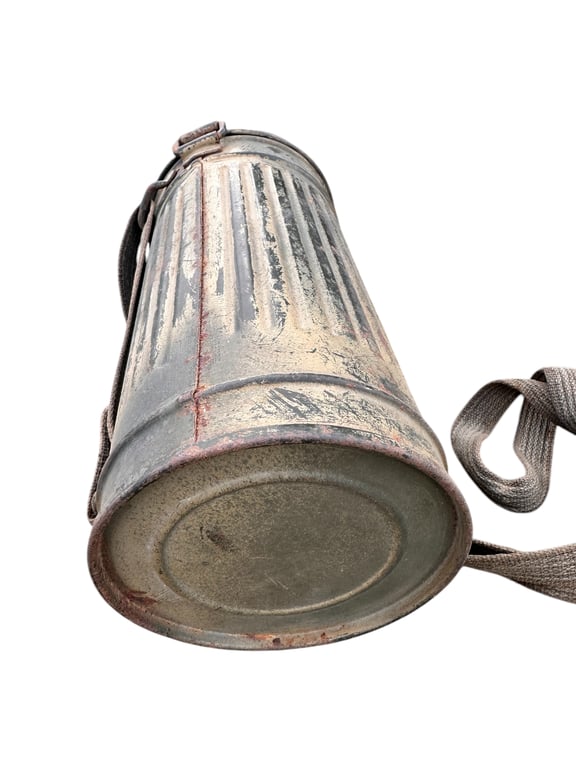 Camo gasmask/canister 1940