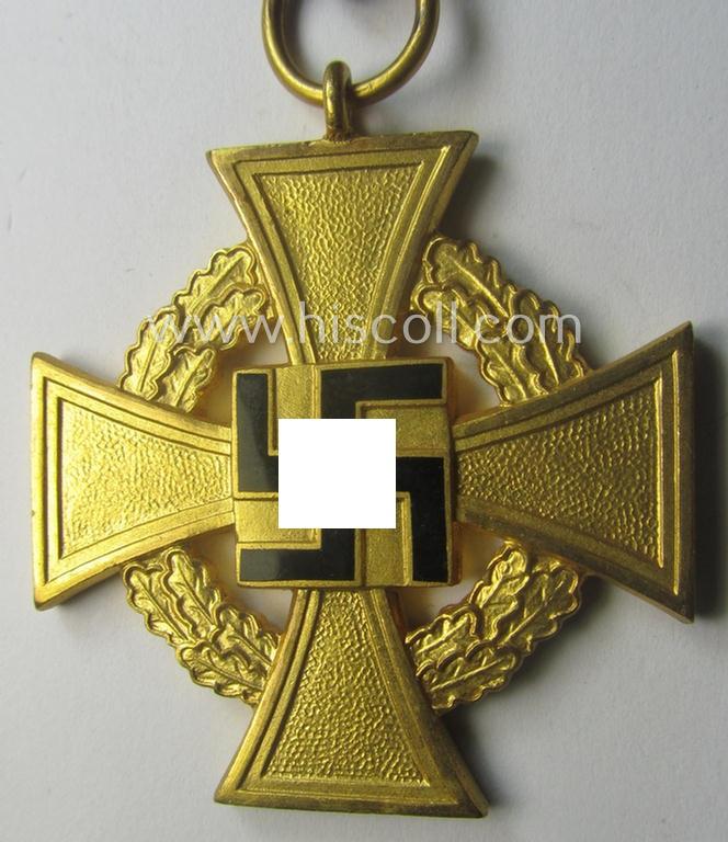 'Treuedienst Ehrenzeichen 1. Klasse' (or: golden-class, civil loyal-service-medal as intended for 40 yrs. of loyal service) being a maker- (ie. '1'-) marked specimen by the: 'Deschler & Sohn'-company