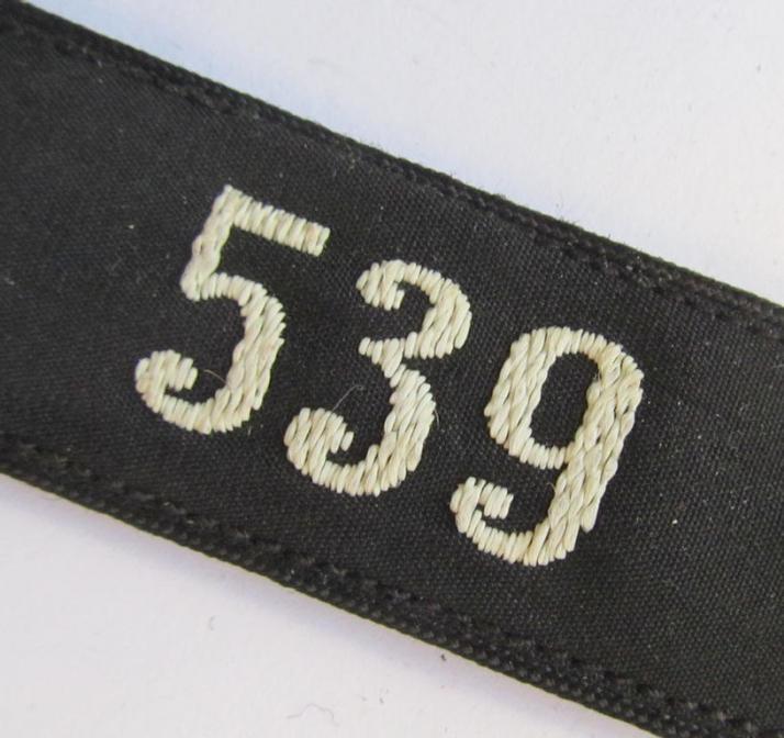 Superb, 'DJ' ('Deutsches Jungvolk') shoulderstrap that was intended for usage by a member within 'Bann 539' (539 = Vöcklabruck), being a virtually mint-/unissued example still retaining its period-attached 'RzM'-etiket