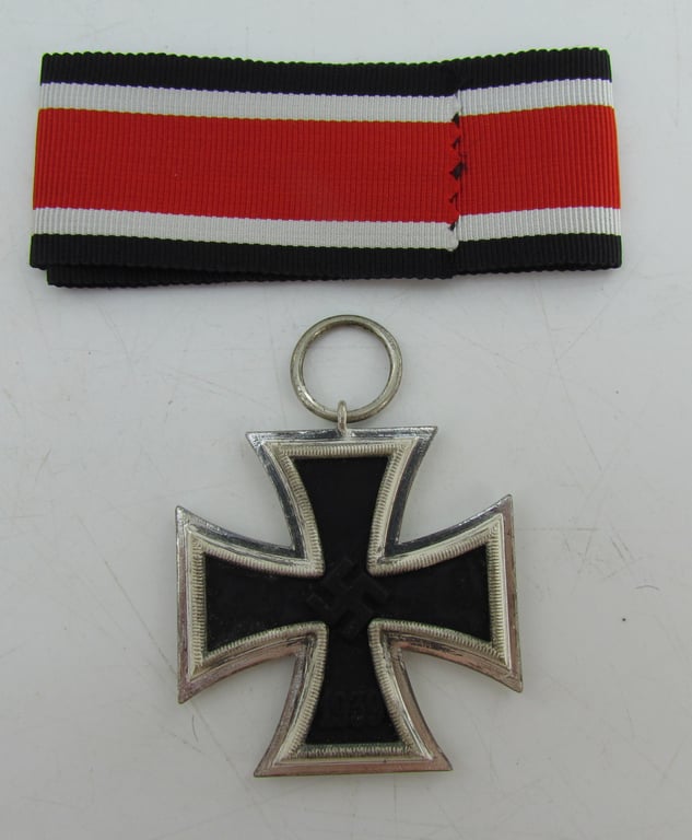 Iron Cross 2nd Class 1939 (Eisernes Kreuz 2. Klasse)– Maker 23