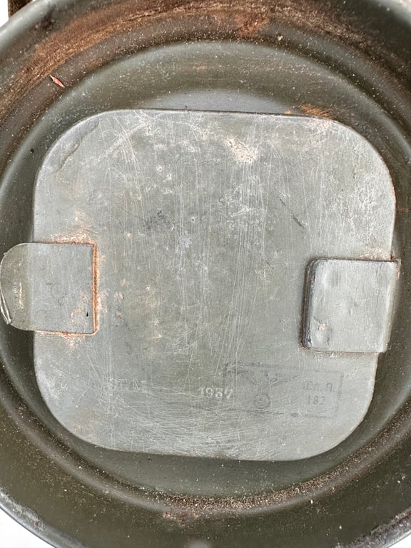 Gas mask with “short” canister marked 1937