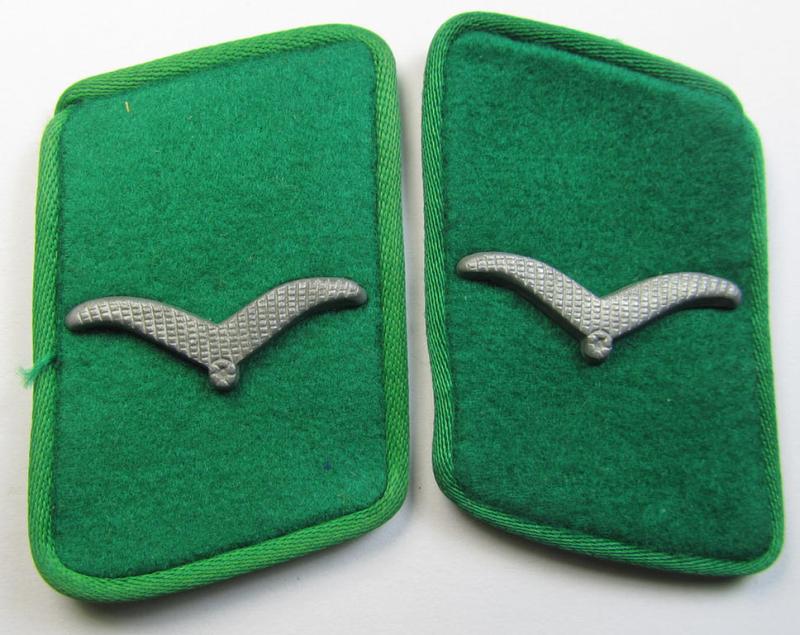 Attractive - fully matching and with certainty rarely found! - bright-green-coloured- (and/or: bright-green piped!) pair of WH (Luftwaffe) collar-patches (ie. 'Kragenspiegel') as was intended for usage by a: 'Soldat der LW-Felddivisionen'