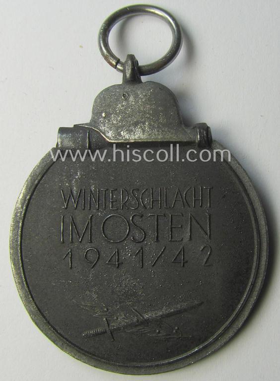 Superb medal-set: 'Winterschlacht im Osten 1941/42' as produced by the: 'Deschler u. Sohn'-company (being a non-maker-marked specimen that came stored in its original 'Zellstoff'-based pouch of issue as found)