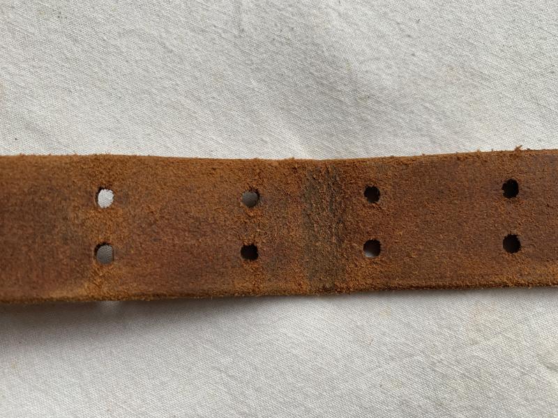U.S. Leather Rifle Sling -1943-