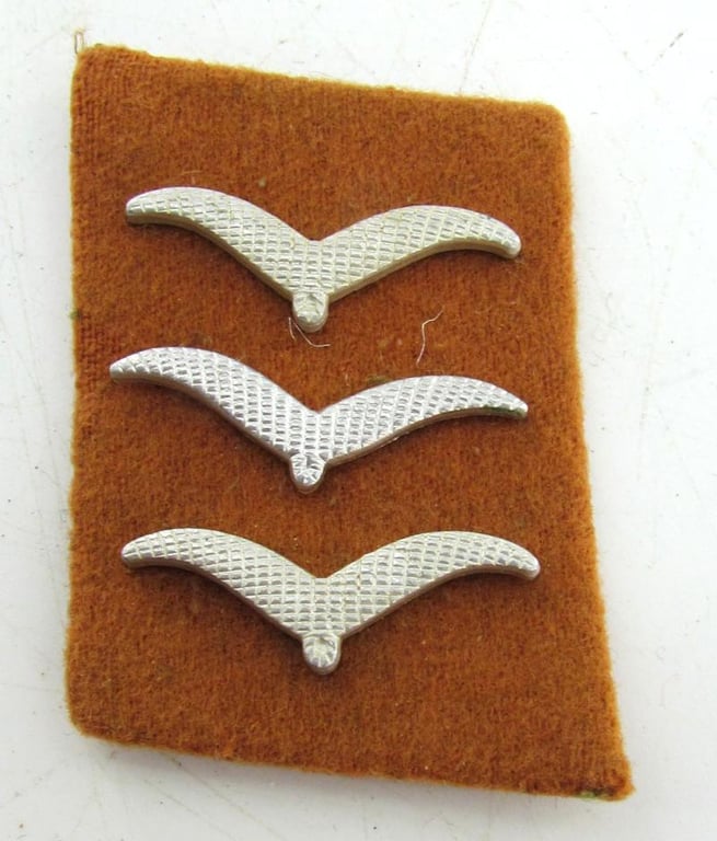 Luftwaffe Nachrichten Collar Tabs "Obergefreiter ".