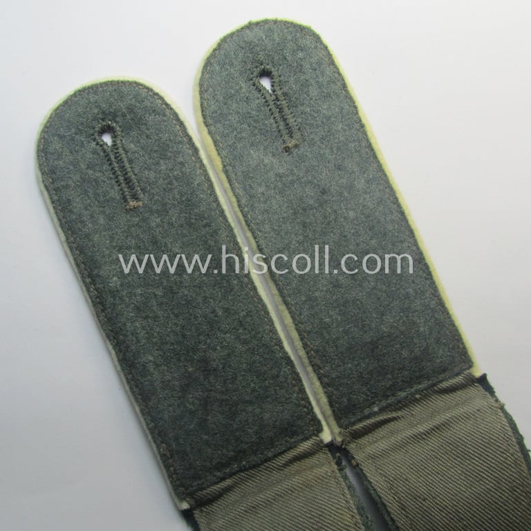Pair of early-war-period, WH (Heeres), 'M40-pattern (rounded-styled and neatly 'cyphered') EM-type shoulderstraps as was intended for a: 'Soldat des Wehr-Ersatzdienstelle im Wehrkreises XX'