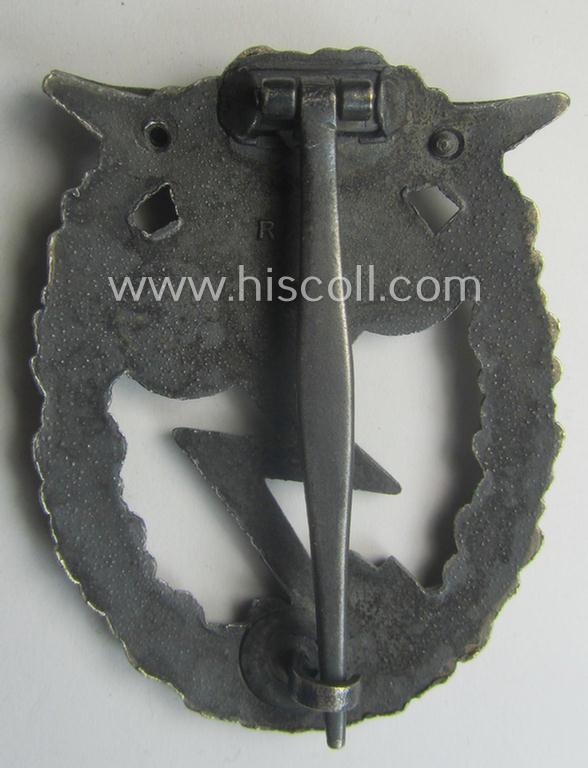 Luxuriously-styled, WH (LW) 'Erdkampfabzeichen' by: 'Rudolf Karneth'