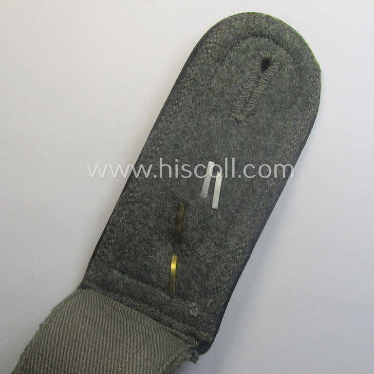 Single, WH (Heeres) NCO-type shoulderstrap: 'Feldwebel u. Mitglied einer Pionier-Lehr-Btls.'