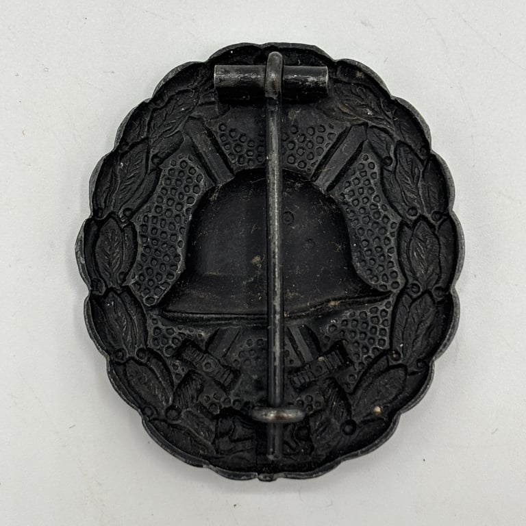 WW1 Wound Badge in Black