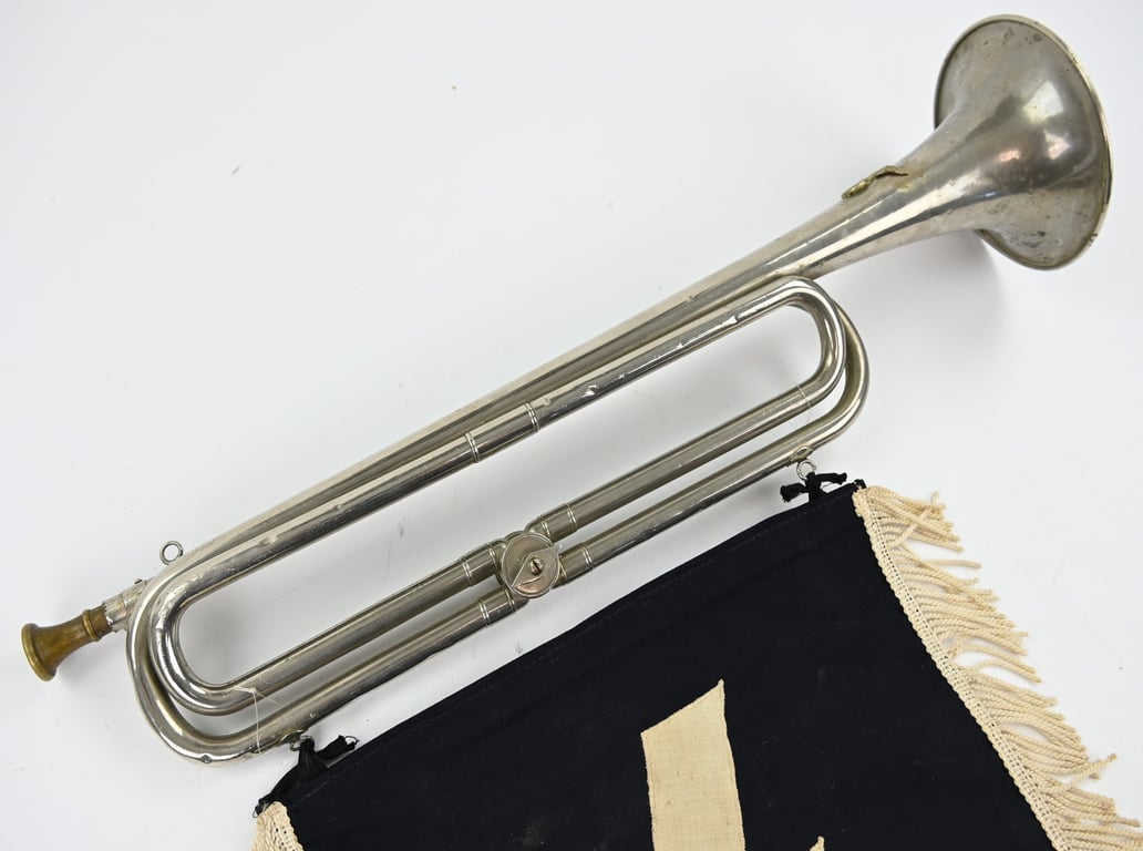 German DJ Trumpet & Fahne