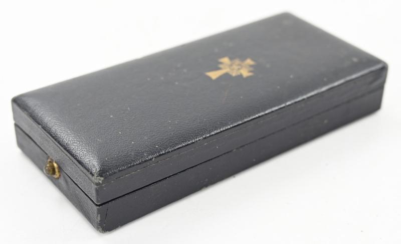 German Mother's Cross in Gold with case