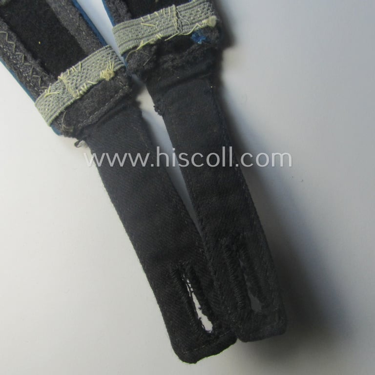 Pair of WH (Luftwaffe ie. Hitlerjugend-) related, so-called: 'Flakhelfer'-shoulderstraps as was intended for usage by a: 'Flakhelfer' (ie. later-war-period, youthful, anti-aircraft staff-member)