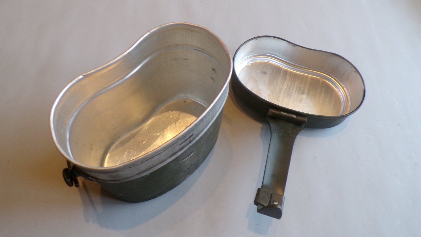 Early Wehrmacht Aluminum Mess Kit M31 Mint