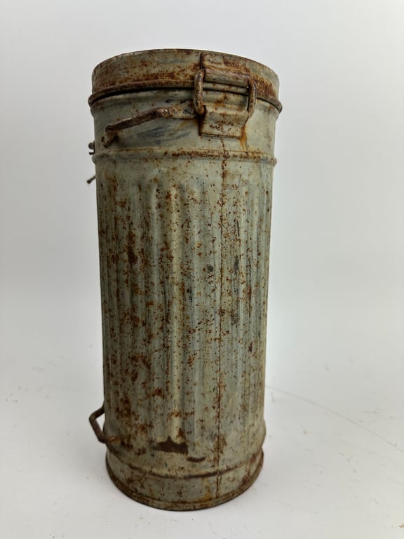 WW2 German Gasmask Canister "Winter Camo"