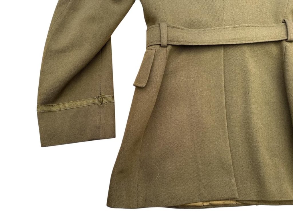 US WWII Class A Tunic Mountain Division Officer and Side Cap