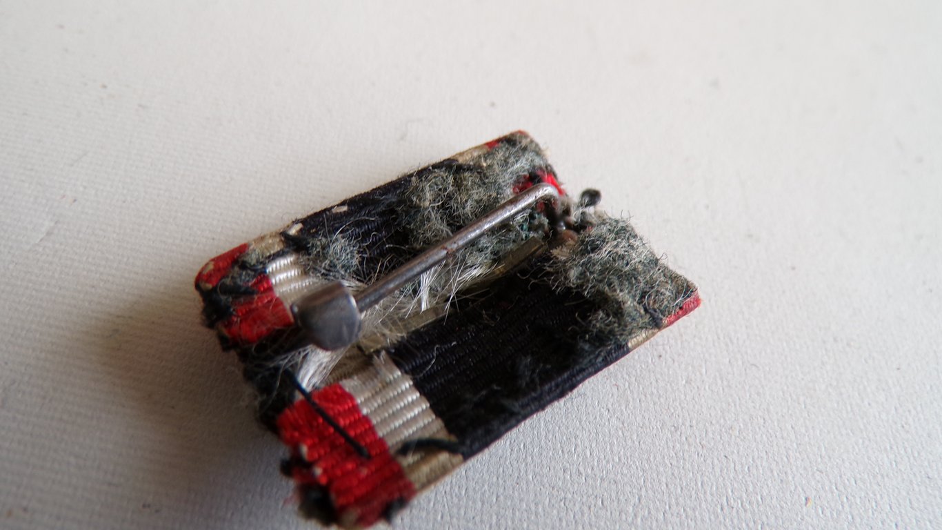 single ribbon bar