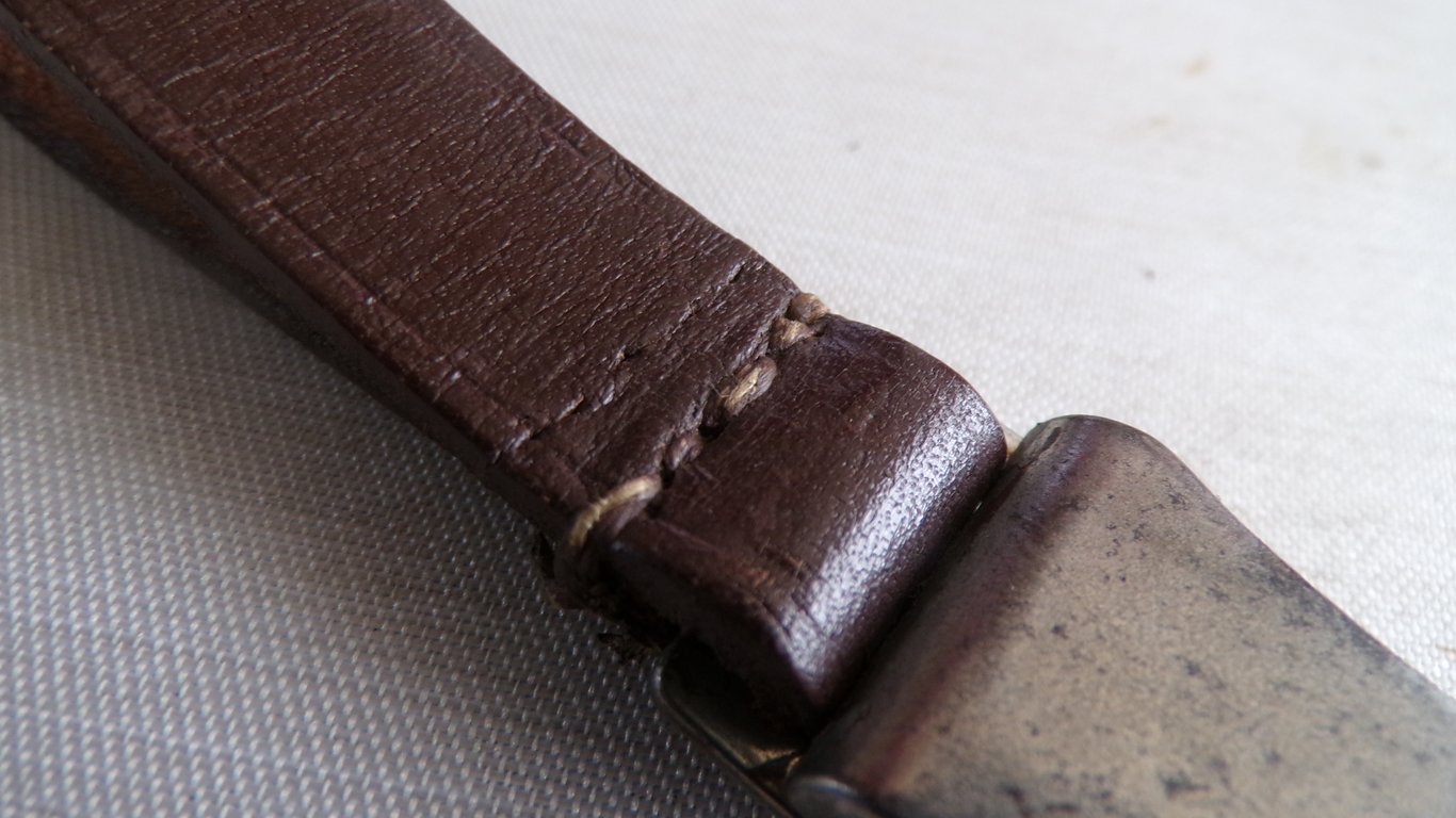 Brown Leather Dagger Hanger Nickel Clip