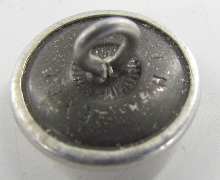 1x Wehrmacht 18 mm Uniform Silver Button (Assmann)