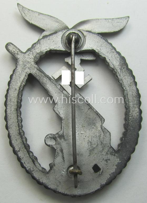 Later-war-period, 'Feinzink'-based example of a WH (Luftwaffe) 'Flakkampfabzeichen' (as was produced by a to date unknown maker)
